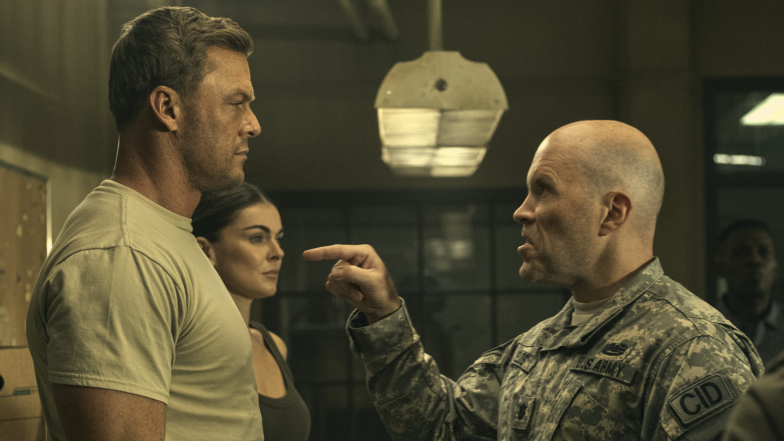 Amazon заранее продлил сериал «Джека Ричера» на пятый сезон